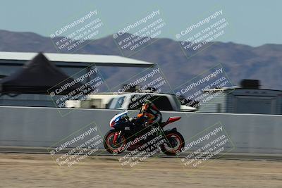 media/Oct-30-2025-Racers Edge (Thu) [[dabbdaf680]]/3-B Group/Session 5 Front Straight Speed/